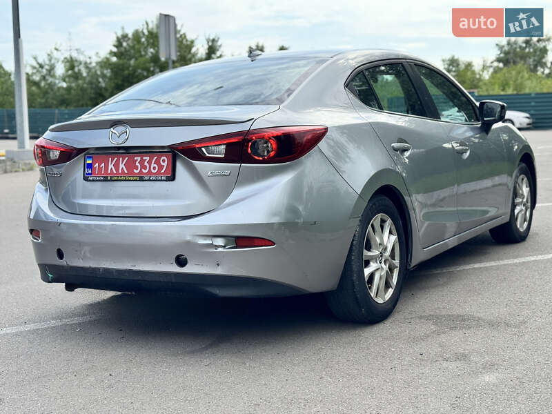 Седан Mazda 3 2014 в Киеве