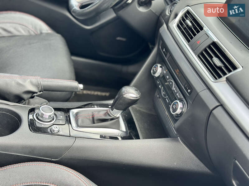 Седан Mazda 3 2014 в Киеве