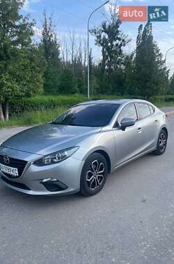 Седан Mazda 3 2016 в Харкові