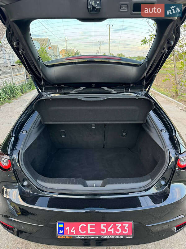 Хэтчбек Mazda 3 2020 в Киеве