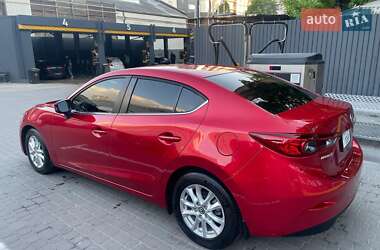 Седан Mazda 3 2015 в 