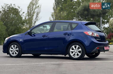 Хэтчбек Mazda 3 2010 в 