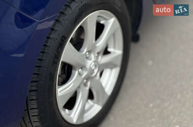 Хэтчбек Mazda 3 2010 в 