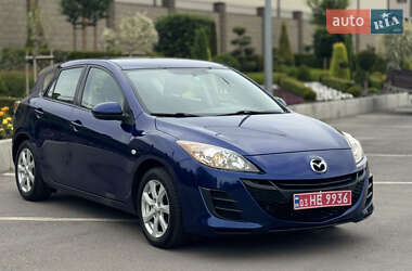 Хэтчбек Mazda 3 2010 в 