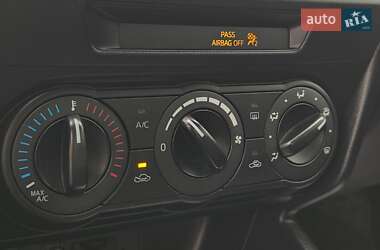 Седан Mazda 3 2014 в 