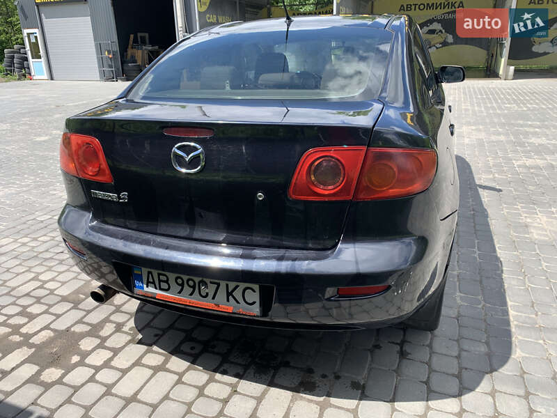 Седан Mazda 3 2004 в Виннице
