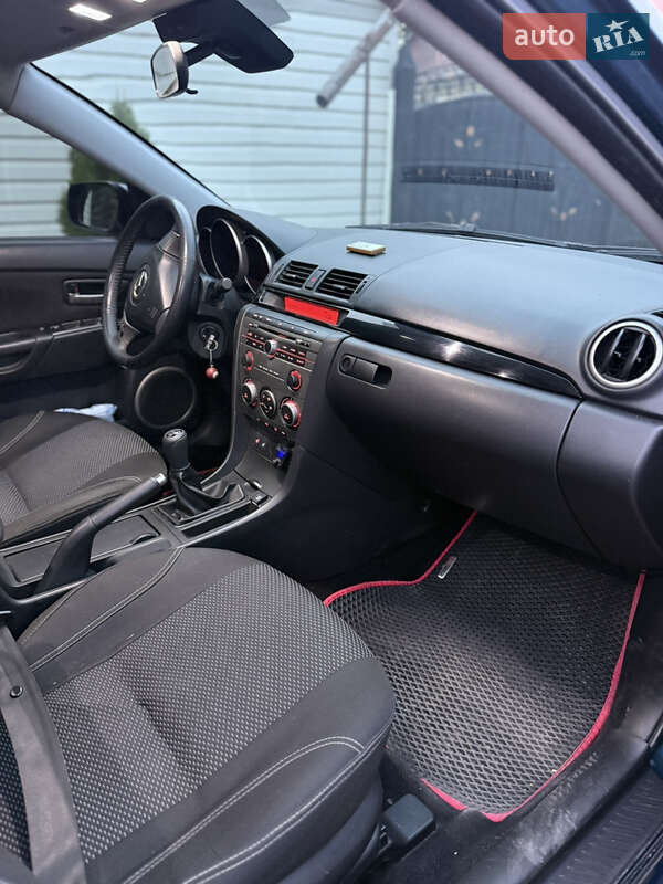 Седан Mazda 3 2006 в Лимані