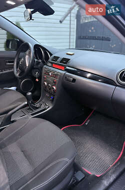 Седан Mazda 3 2006 в 