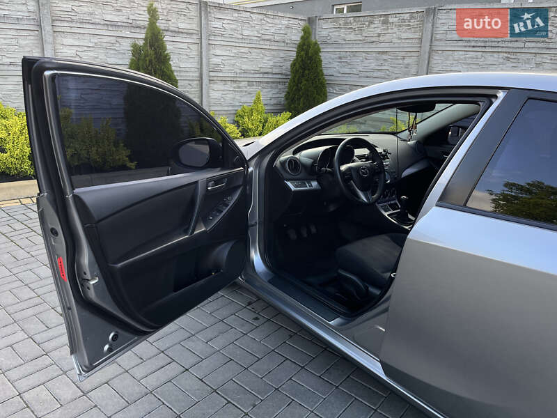 Хетчбек Mazda 3 2010 в Козятині