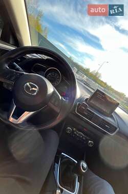 Седан Mazda 3 2016 в 