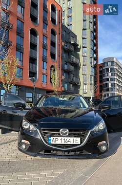 Седан Mazda 3 2016 в 