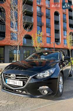 Седан Mazda 3 2016 в 