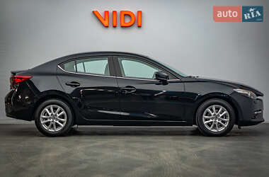 Седан Mazda 3 2017 в 