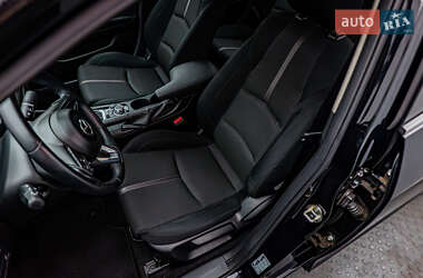 Седан Mazda 3 2017 в 