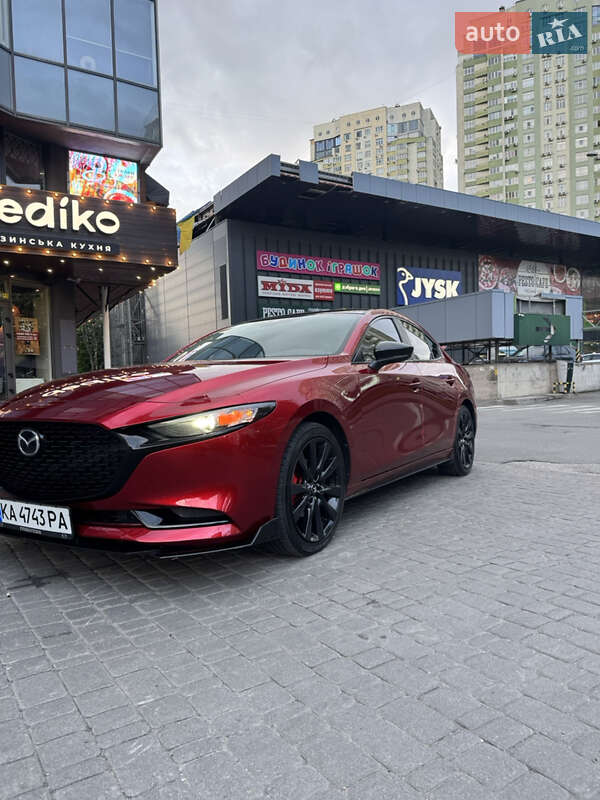 Седан Mazda 3 2019 в Киеве