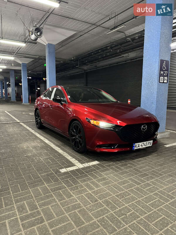 Седан Mazda 3 2019 в Киеве