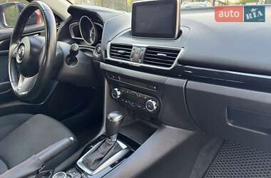 Седан Mazda 3 2015 в 