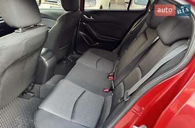 Седан Mazda 3 2015 в 
