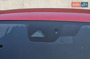 Седан Mazda 3 2017 в 