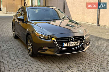 Хэтчбек Mazda 3 2018 в 