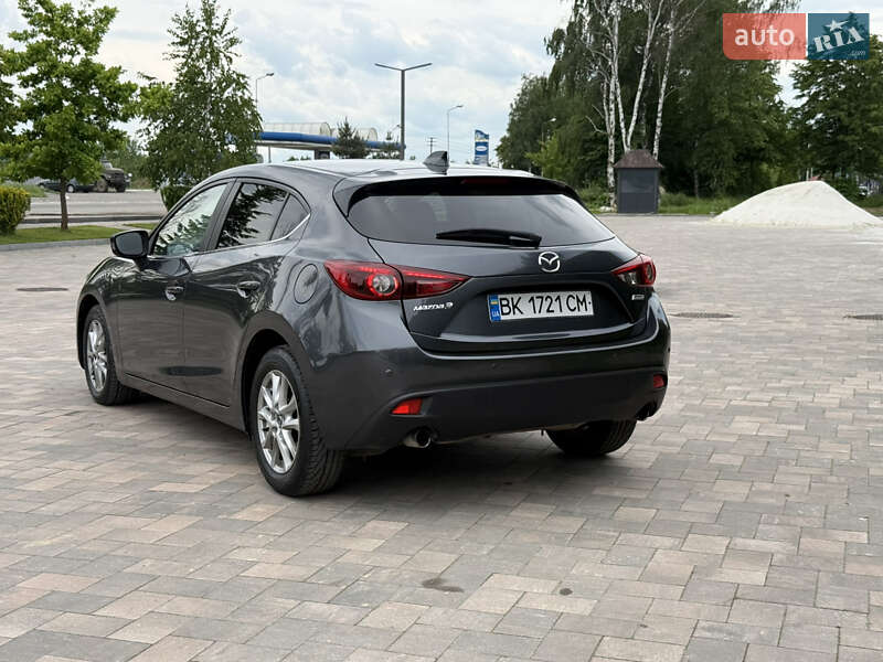 Хэтчбек Mazda 3 2014 в Ивано-Франковске