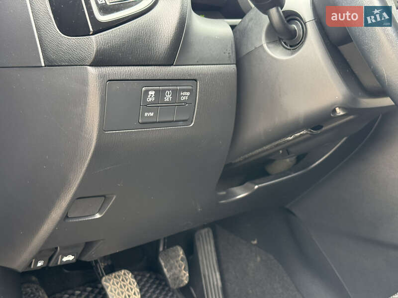Хэтчбек Mazda 3 2014 в Ивано-Франковске