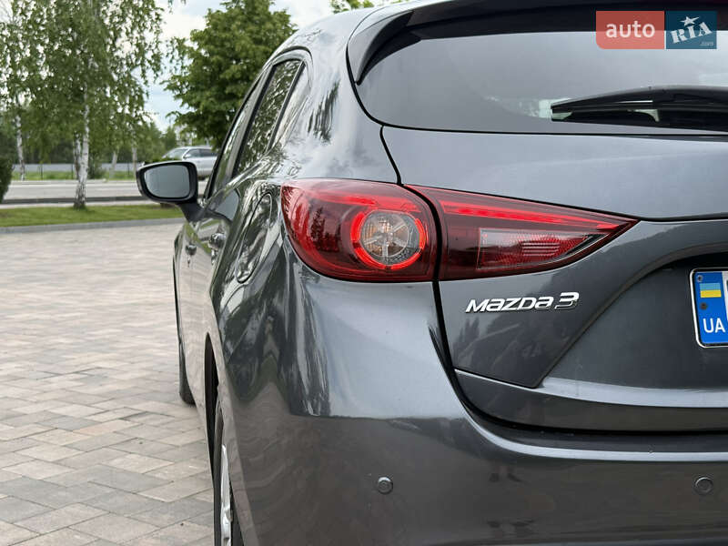 Хэтчбек Mazda 3 2014 в Ивано-Франковске