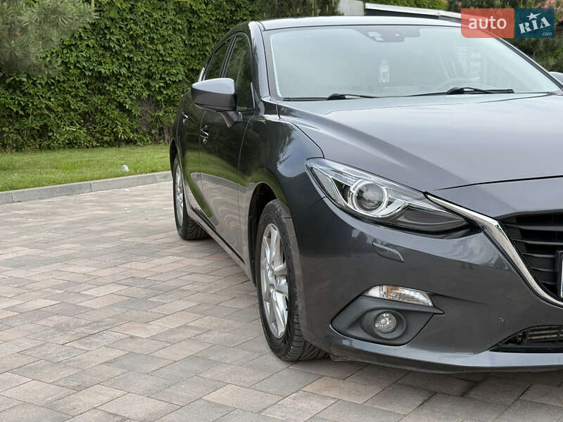 Хэтчбек Mazda 3 2014 в Ивано-Франковске
