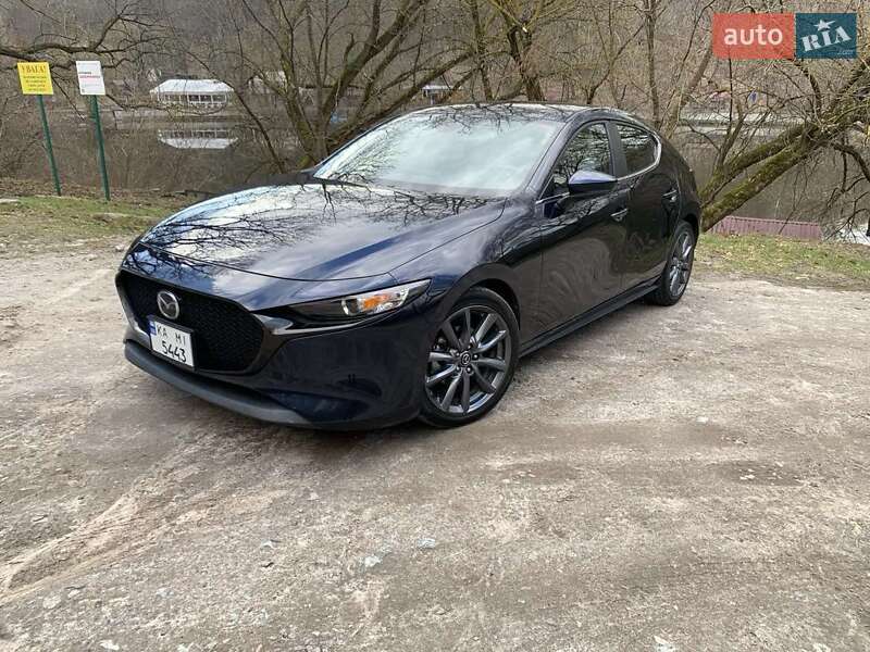 Mazda 3 2019