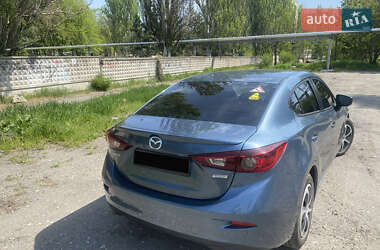 Седан Mazda 3 2016 в Дніпрі