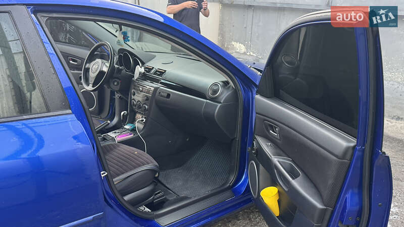 Хетчбек Mazda 3 2006 в Дніпрі