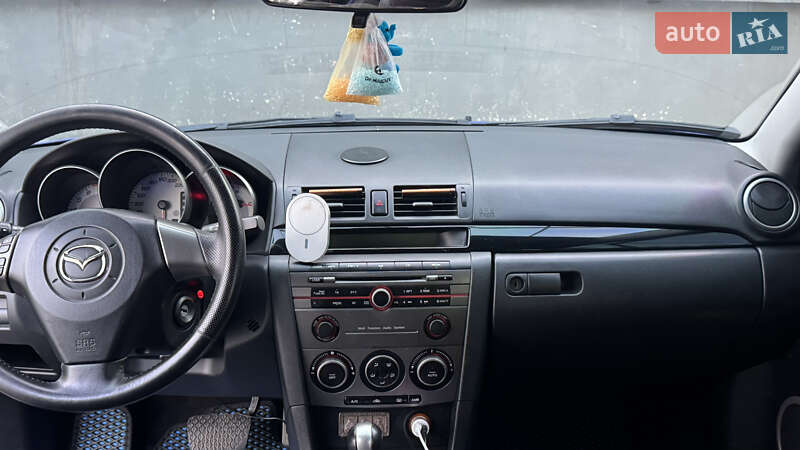 Хетчбек Mazda 3 2006 в Дніпрі