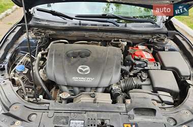 Седан Mazda 3 2014 в 