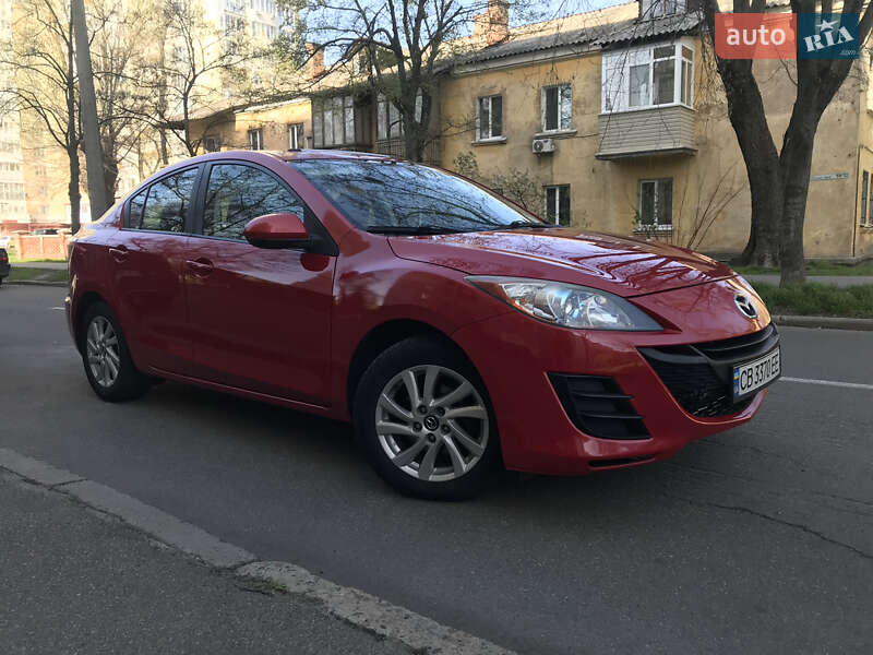 Седан Mazda 3 2013 в Киеве