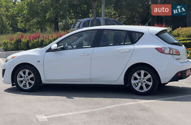 Хэтчбек Mazda 3 2010 в 