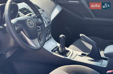Хэтчбек Mazda 3 2010 в 