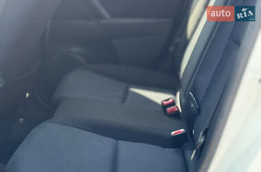 Хэтчбек Mazda 3 2010 в 