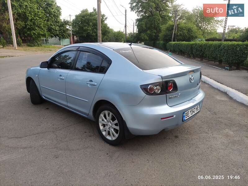 Седан Mazda 3 2007 в Первомайске