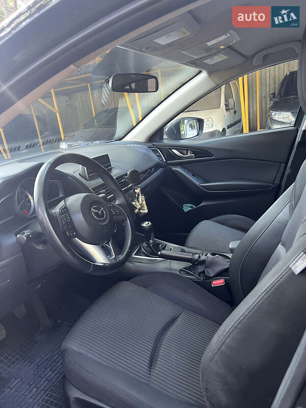 Седан Mazda 3 2014 в Одессе
