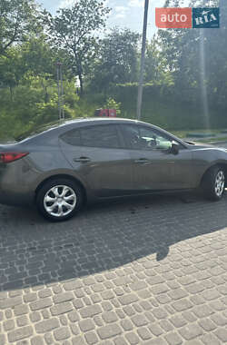 Седан Mazda 3 2017 в 