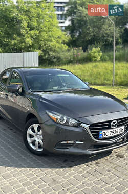 Седан Mazda 3 2017 в 