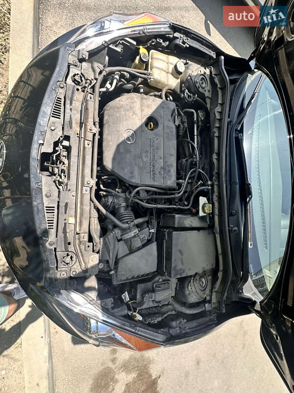 Седан Mazda 3 2013 в Днепре