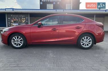 Седан Mazda 3 2016 в 