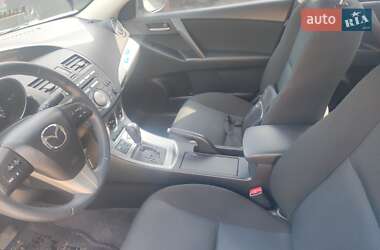 Седан Mazda 3 2010 в 
