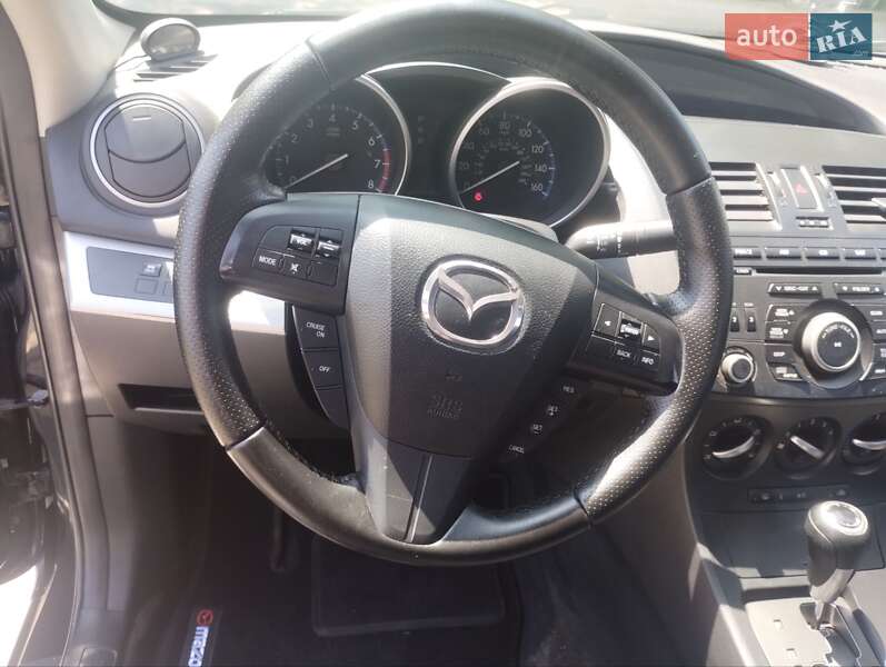 Седан Mazda 3 2012 в Кременчуге