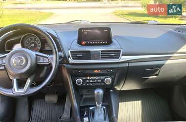 Седан Mazda 3 2016 в 
