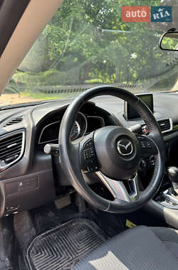 Седан Mazda 3 2016 в 
