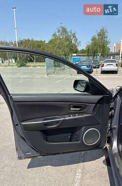 Хэтчбек Mazda 3 2006 в 