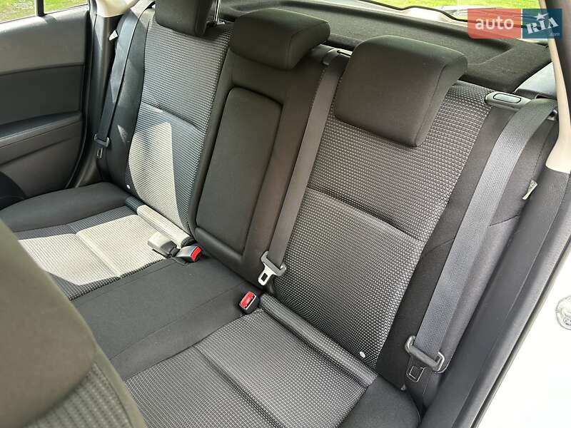 Хетчбек Mazda 3 2011 в Луцьку