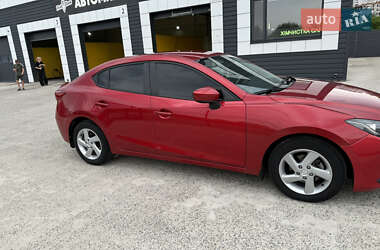 Седан Mazda 3 2016 в 